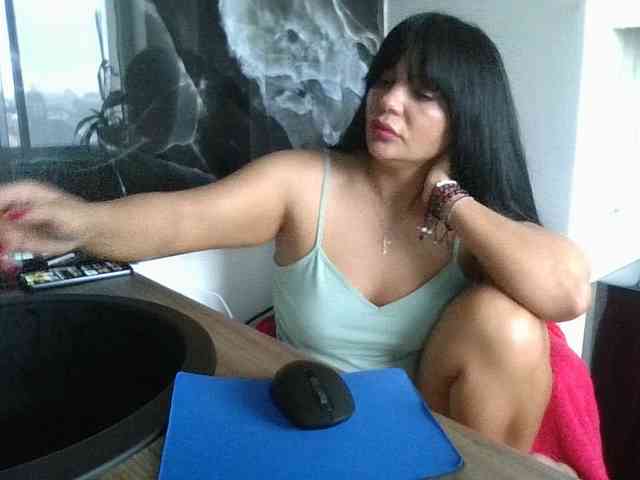 Ellasweety webcam