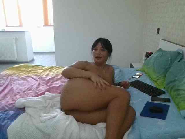 This model is live right now. Ellasweety