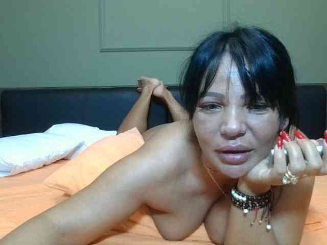 Ellasweety webcam