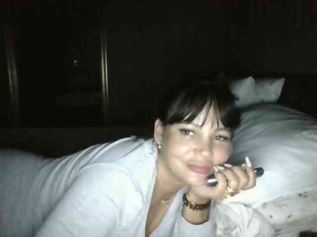 Ellasweety webcam