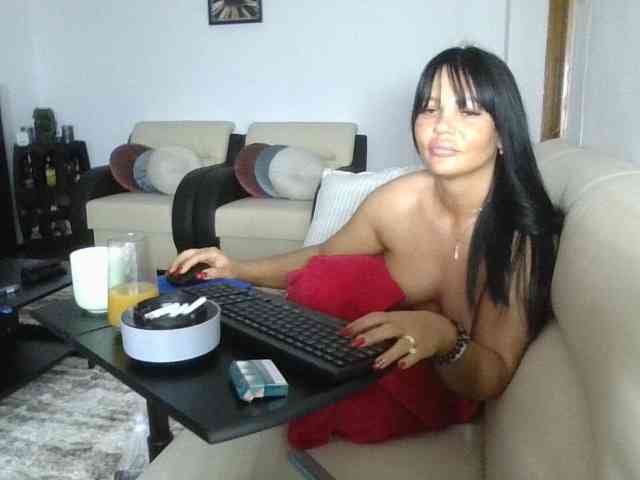 Ellasweety Ellasweety