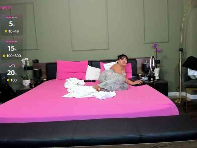 Ellasweety