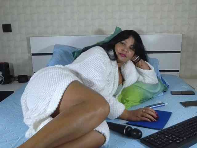 Ellasweety webcam