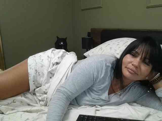 Ellasweety webcam