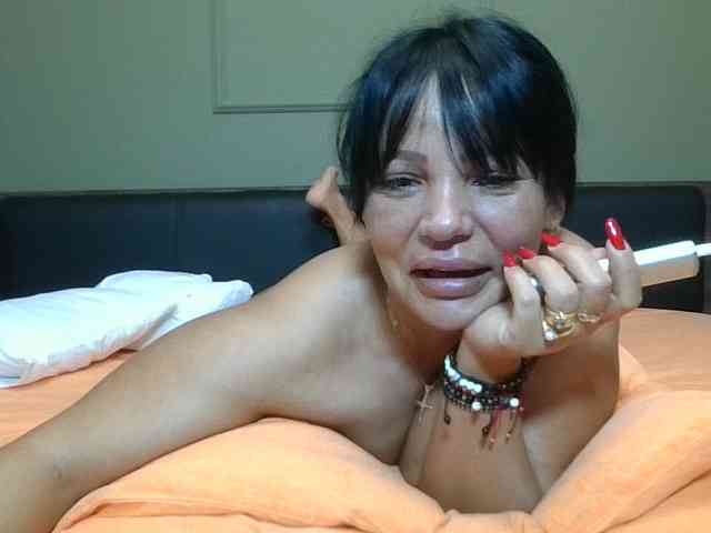 Ellasweety webcam