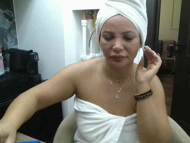 Ellasweety webcam
