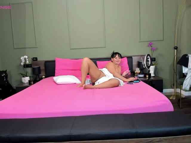 Ellasweety