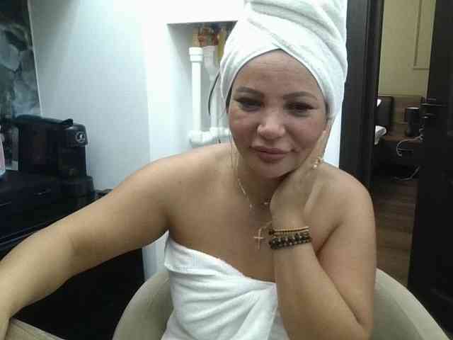 Ellasweety