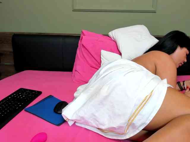 Ellasweety Live Webcam on BongaCams