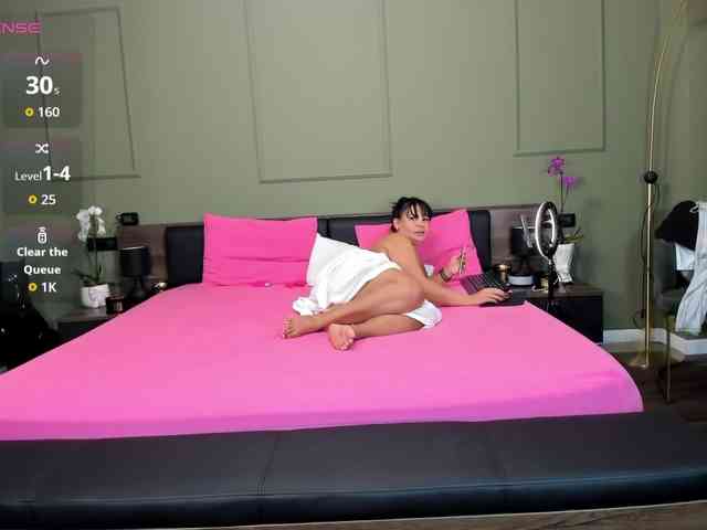 Ellasweety webcam