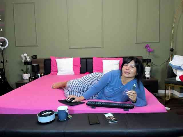 Ellasweety Ellasweety