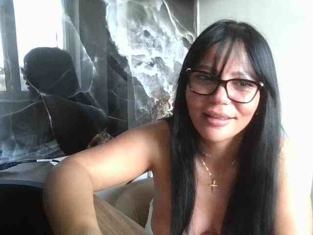 Ellasweety webcam