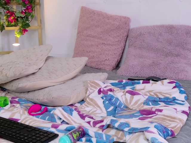 LoveBri live cam on BongaCams