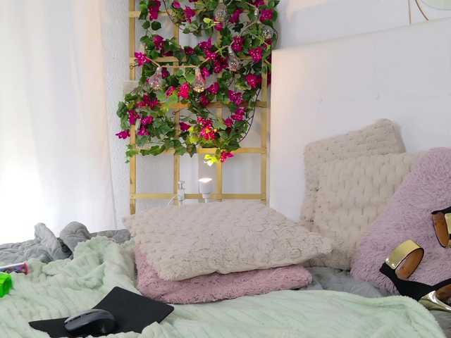 LoveBri live cam on BongaCams