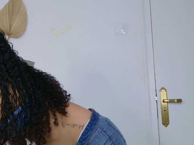 LoveBri live cam on BongaCams