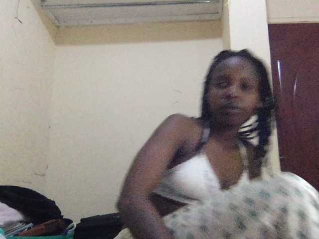 Aliyah43 live cam on BongaCams