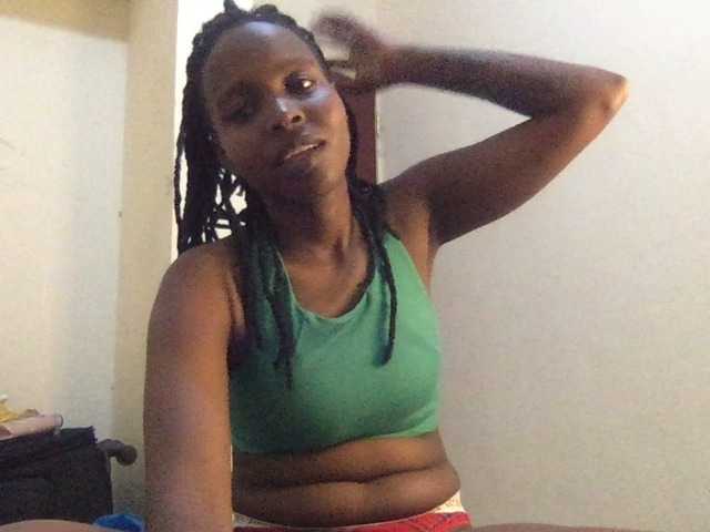 Aliyah43 live cam on BongaCams