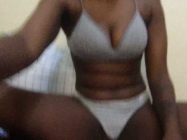 Aliyah43 live cam on BongaCams
