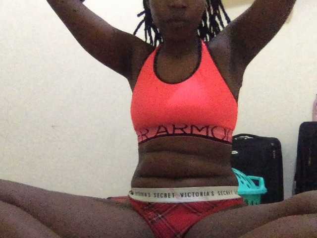 Aliyah43 live cam on BongaCams