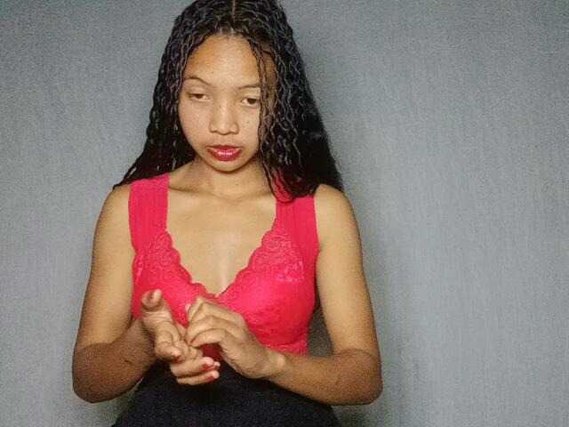 Missfireangel12 live cam on BongaCams