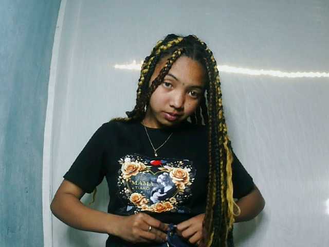 Missfireangel12 live cam on BongaCams