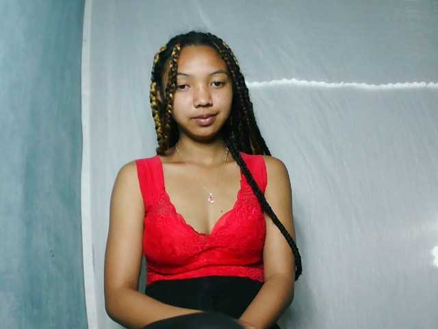 Missfireangel12 live cam on BongaCams
