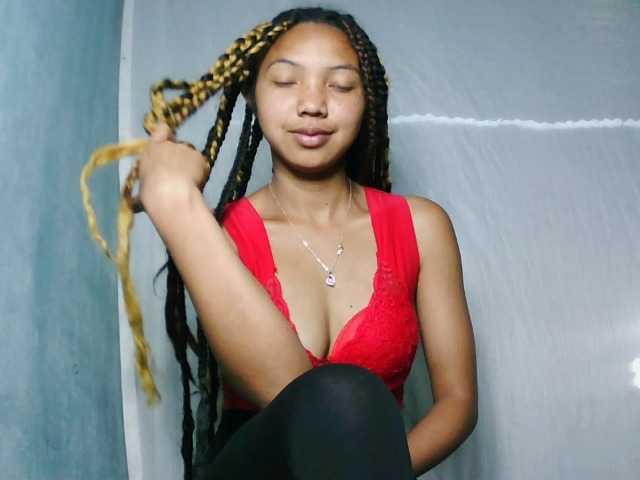 Missfireangel12 live cam on BongaCams