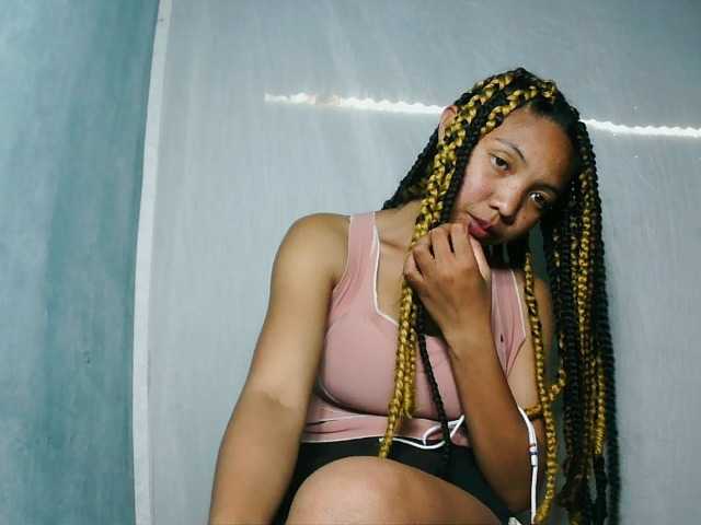 Missfireangel12 live cam on BongaCams