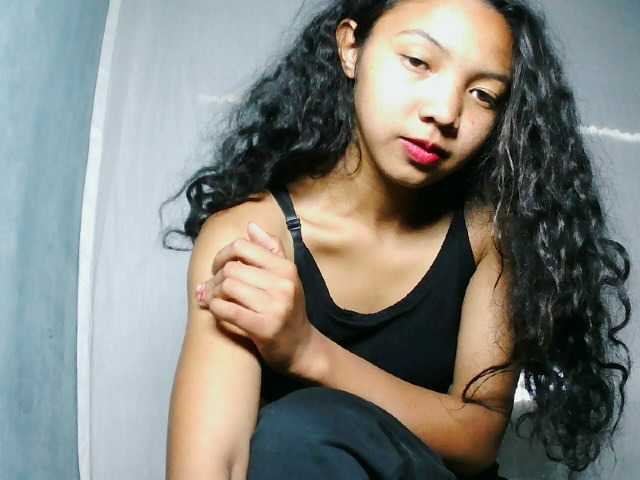 Missfireangel12 live cam on BongaCams