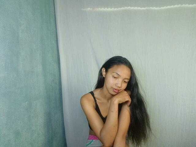 Missfireangel12 live cam on BongaCams