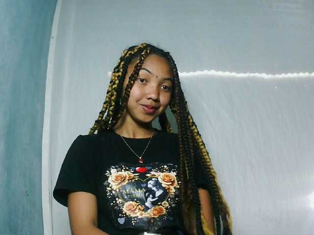 Missfireangel12 live cam on BongaCams
