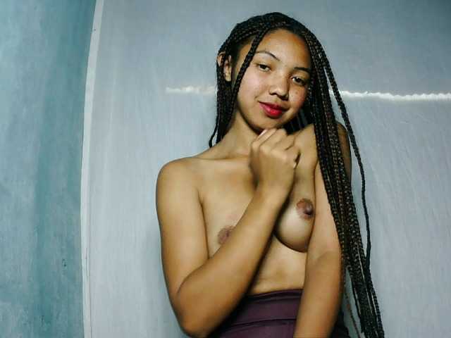 Missfireangel12 live cam on BongaCams