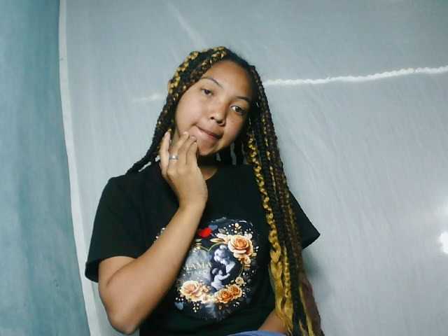 Missfireangel12 live cam on BongaCams