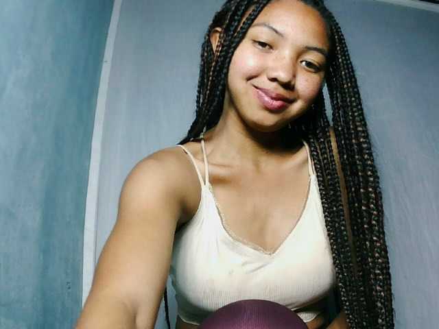 Missfireangel12 live cam on BongaCams