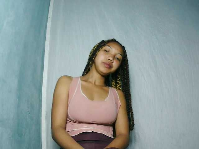 Missfireangel12 live cam on BongaCams