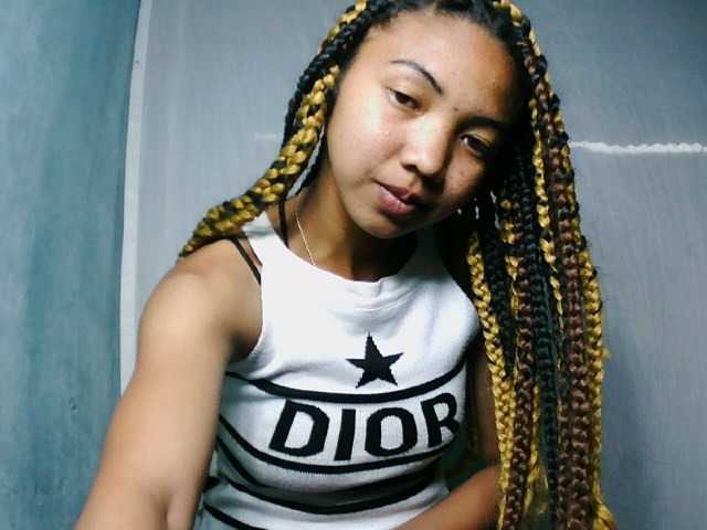 Missfireangel12 live cam on BongaCams
