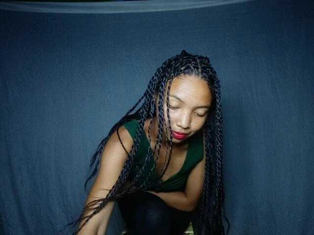 Missfireangel12 live cam on BongaCams