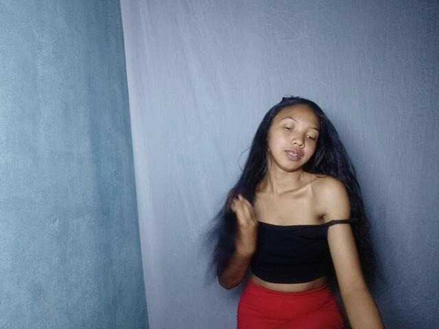 Missfireangel12 live cam on BongaCams