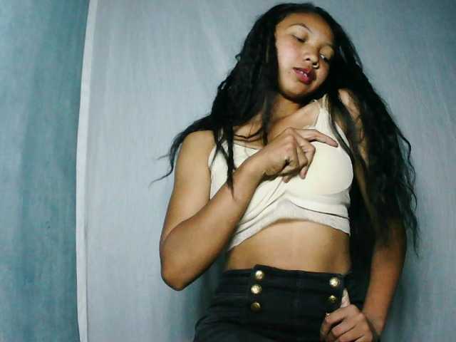 Missfireangel12 live cam on BongaCams