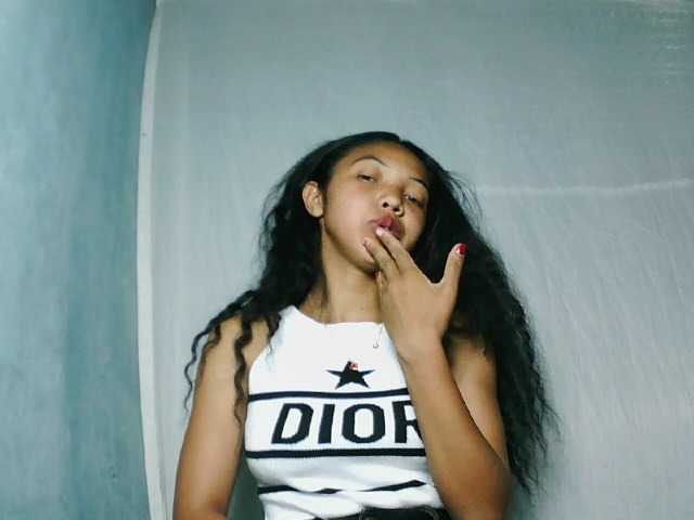 Missfireangel12 live cam on BongaCams