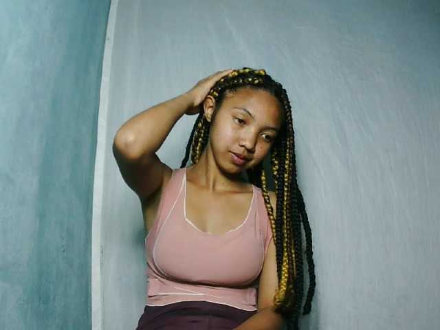 Missfireangel12 live cam on BongaCams