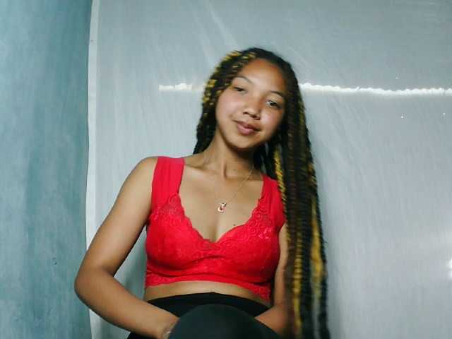 Missfireangel12 live cam on BongaCams