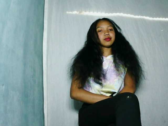 Missfireangel12 live cam on BongaCams