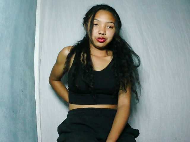 Missfireangel12 live cam on BongaCams