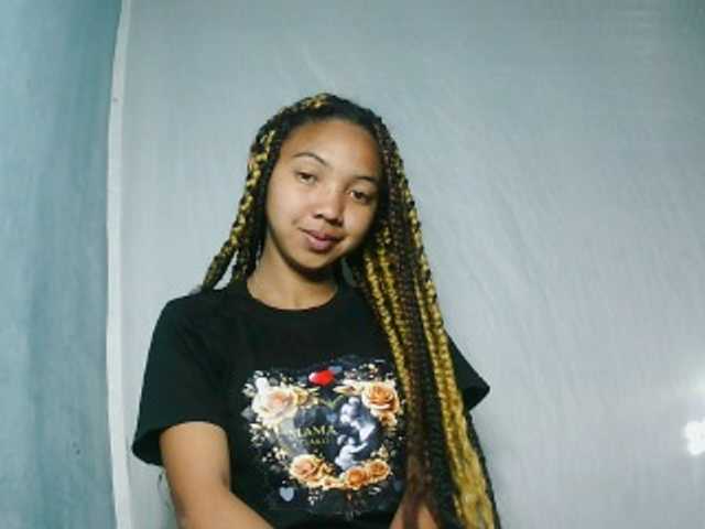 Missfireangel12 live cam on BongaCams
