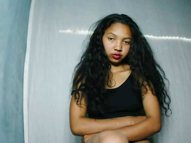 Missfireangel12 live cam
