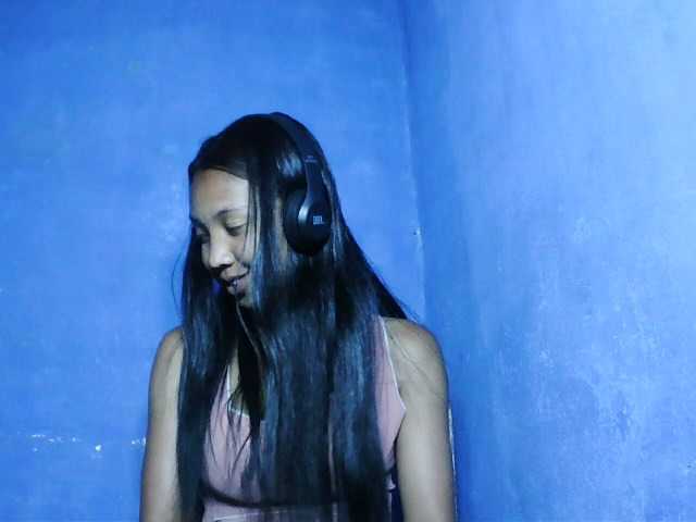 Missfireangel12 live cam on BongaCams