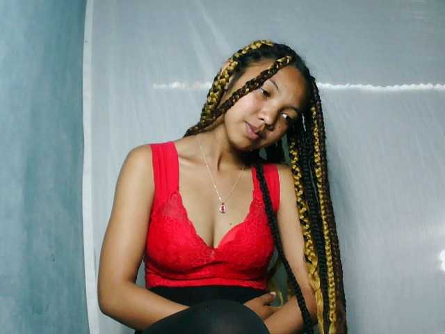 Missfireangel12 live cam on BongaCams