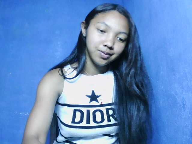 Missfireangel12 — live female cam
