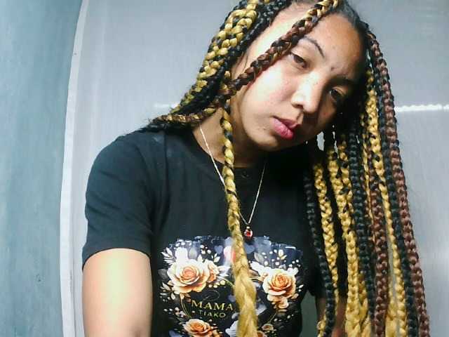 Missfireangel12 live cam on BongaCams